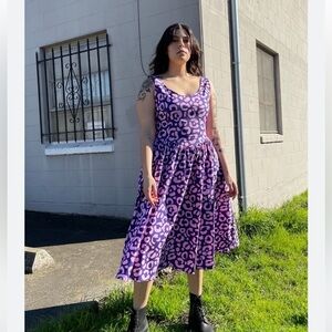 50% off! NOOWORKS | Misty Cheetah Spots midi dress Size L